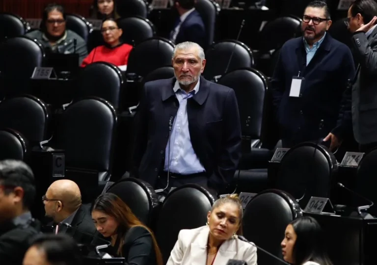 Adán Augusto deja coordinación de Morena en el Senado