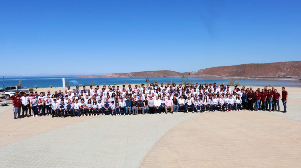 Reconocen en La Paz a más de 200 deportistas sudcalifornianos 1 Reconocen en La Paz a más de 200 deportistas sudcalifornianos