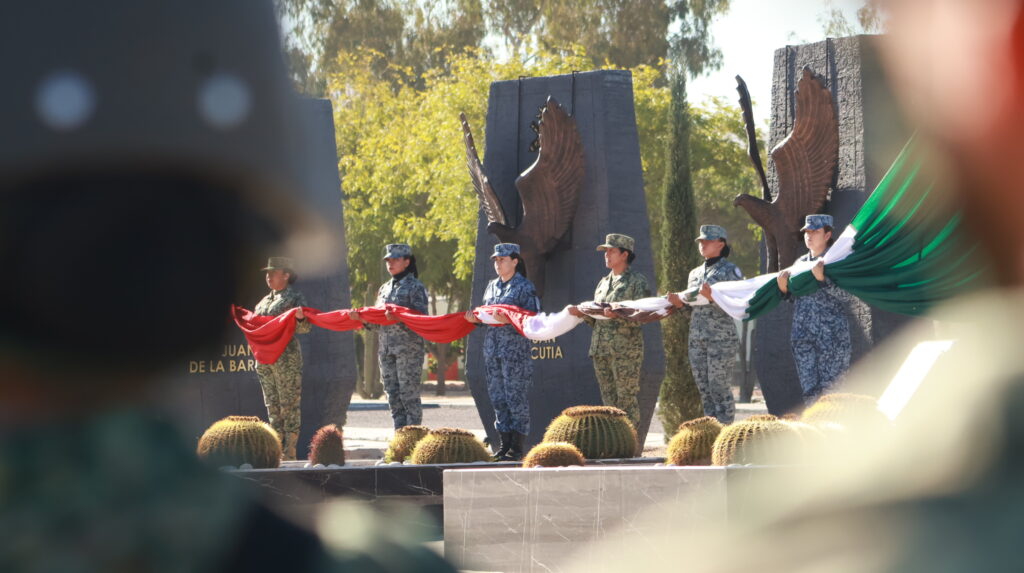 Conmemoran Día de la Bandera en la Tercera Zona Militar de La Paz 11 Conmemoran Día de la Bandera en la Tercera Zona Militar de La Paz