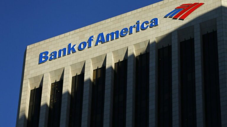 Bank of America pagará 72.5 mdd por caso Epstein
