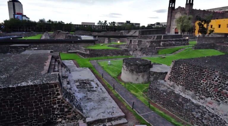 Hallan ofrenda con madre y bebé en Tlatelolco