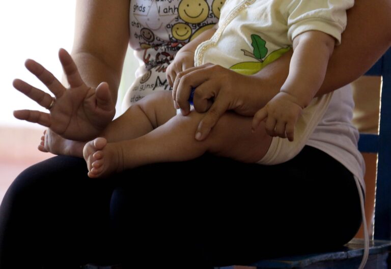 Más de 7 mil niñas fueron madres en 2025