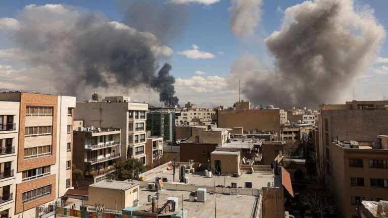 Irán amenaza con atacar embajadas de Israel