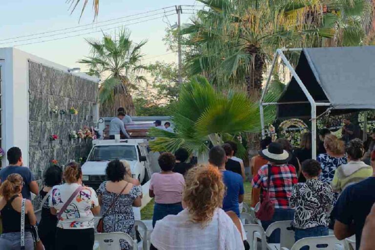 Michoacán: exigen juzgar como adulto a Osmar N por asesinato de maestras