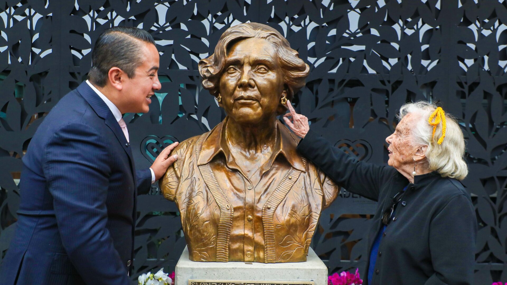 23 GAM rinde homenaje a Elena Poniatowska