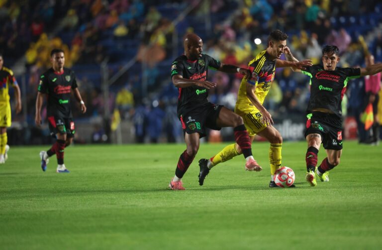 Juárez vence 2-1 al América con gol en compensación