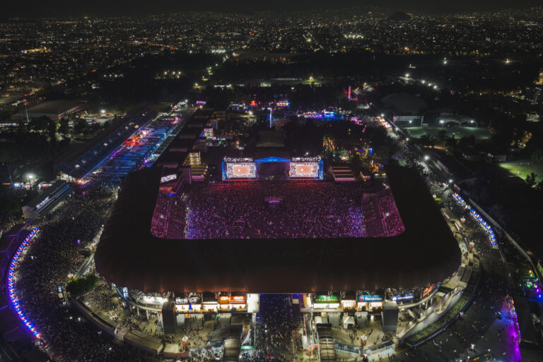 Vive Latino 2026 reúne a 80 mil fans en el Estadio GNP