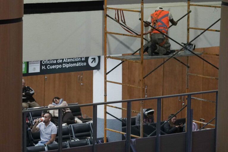 Remodelación en AICM complica tránsito previo al Mundial 2026