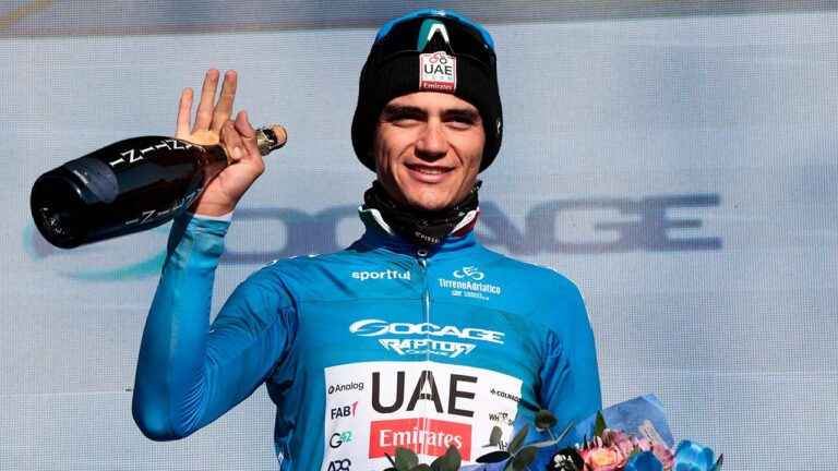 Isaac del Toro retoma liderato en Tirreno-Adriático