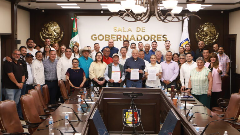 BCS y CROC acuerdan obras para conservar agua