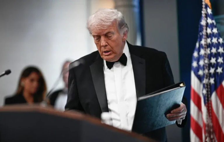 Trump ileso tras tiroteo en cena en Washington