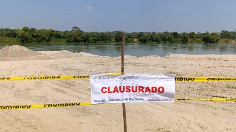 Conagua clausura obras ilegales en Tabasco