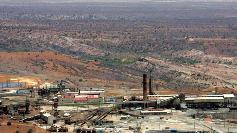 Mineros de Cananea reciben apoyo tipo pensión