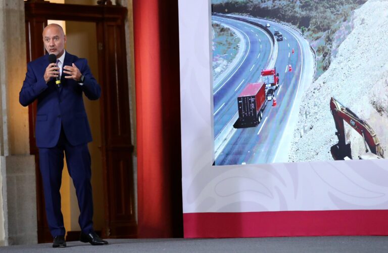 Reconstrucción en Huasteca y carreteras arrancan en abril