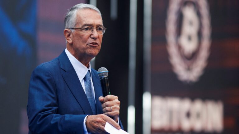 SCJN analizará facultades de la UIF en caso Salinas