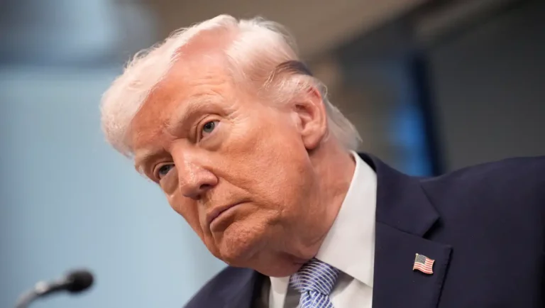 Trump pausa ofensiva contra Irán y propone tregua