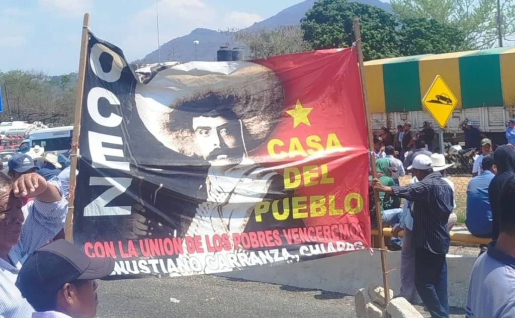 Campesinos marchan en honor a Emiliano Zapata 1 Campesinos marchan en honor a Emiliano Zapata