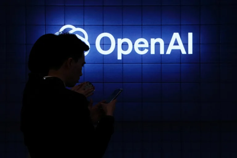 OpenAI alcanza valuación récord de 852 mil mdd