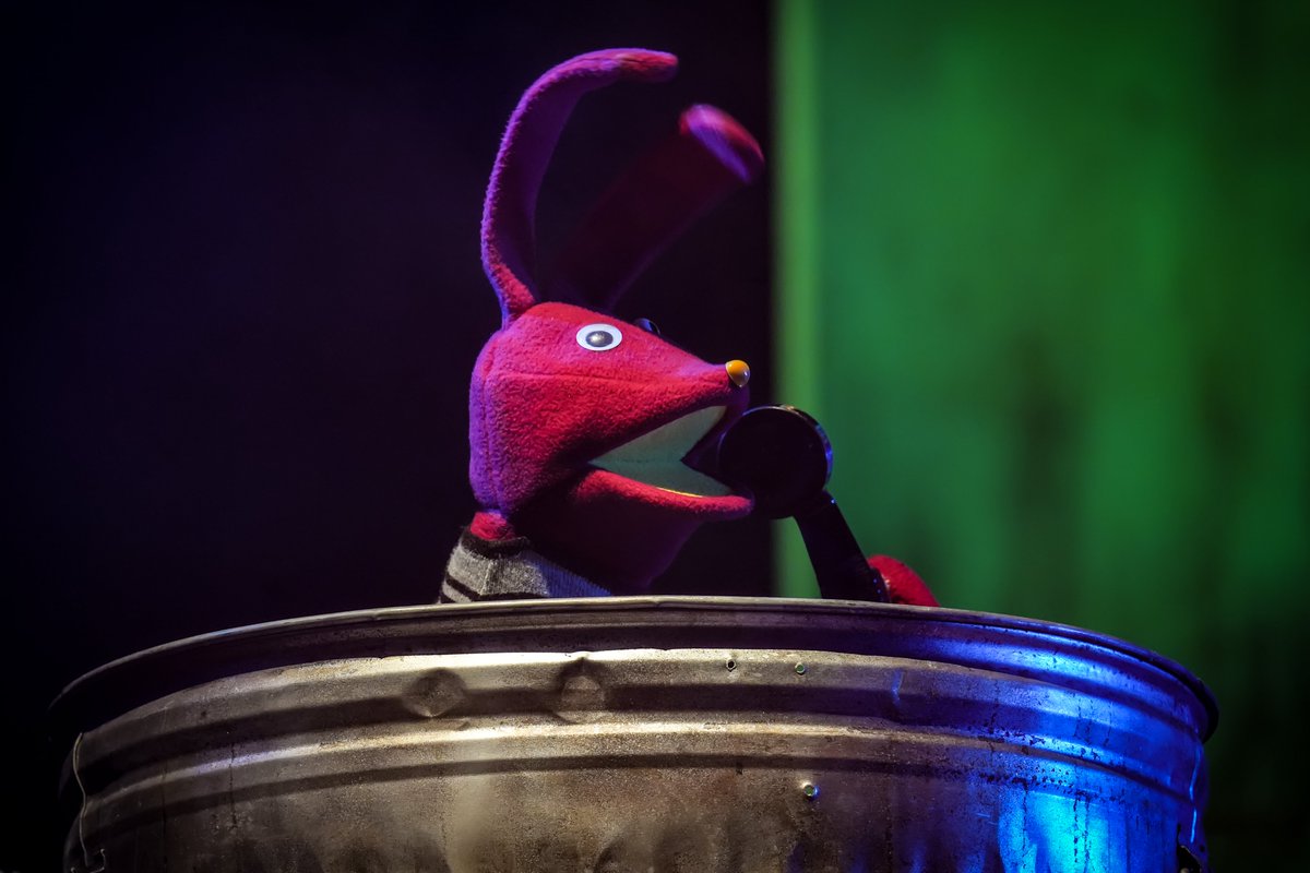 3 31 Minutos llena el Auditorio con tributo a Juan Gabriel