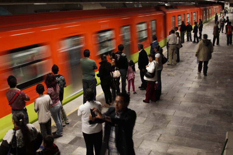 Transporte urbano crece 3.1% en pasajeros: Inegi