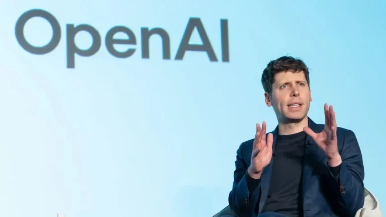 Sam Altman descarta “apocalipsis laboral” por IA