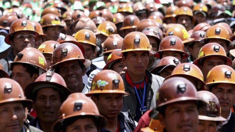 Bolivia pacta con mineros tras protestas