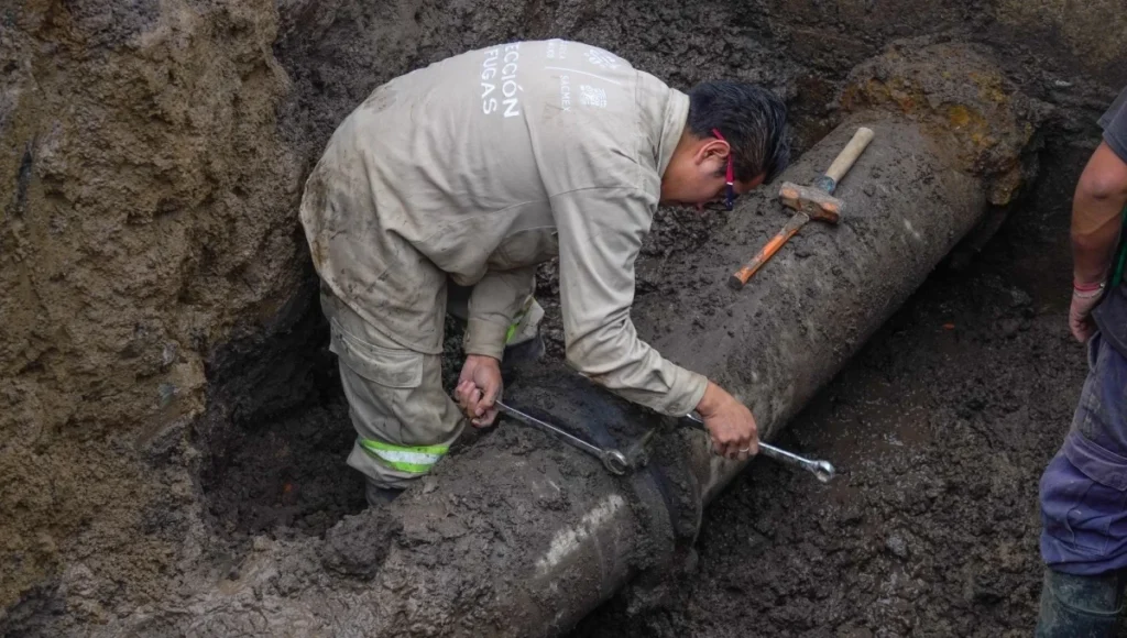 CDMX castigará hasta con 11 años robo de agua 2 CDMX castigará hasta con 11 años robo de agua