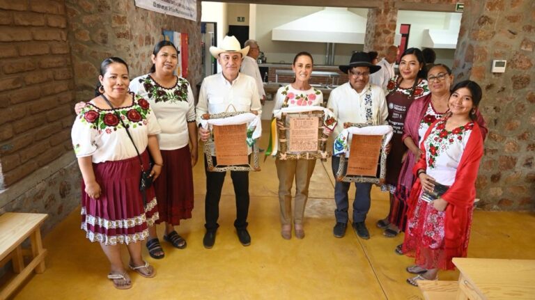Sheinbaum firma decreto para tierras yaquis