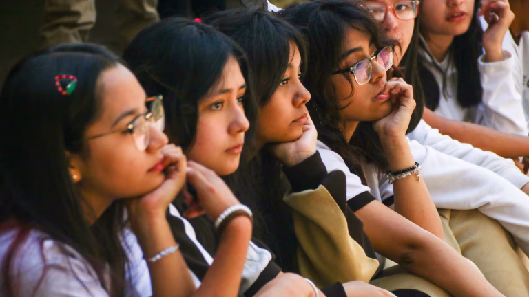 Menstruación afecta asistencia escolar de niñas: UNFPA