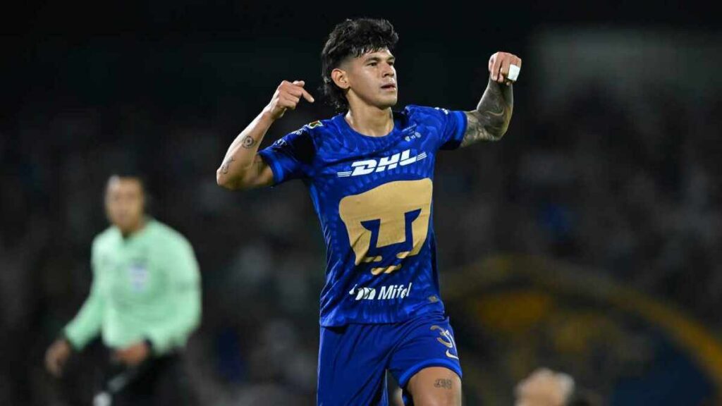 Cruz Azul conquista su décima estrella ante Pumas 2 Cruz Azul conquista su décima estrella ante Pumas
