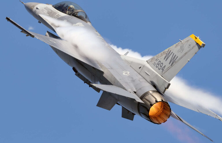 OTAN derriba dron cerca de frontera rusa