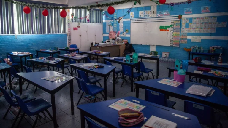 SEP mantiene calendario escolar; clases terminan el 15 de julio