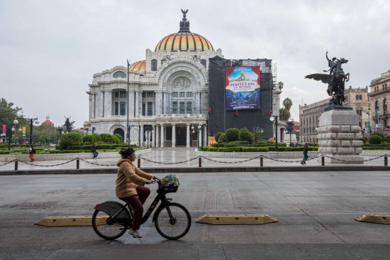 Greenpeace protesta contra proyecto turístico en Quintana Roo