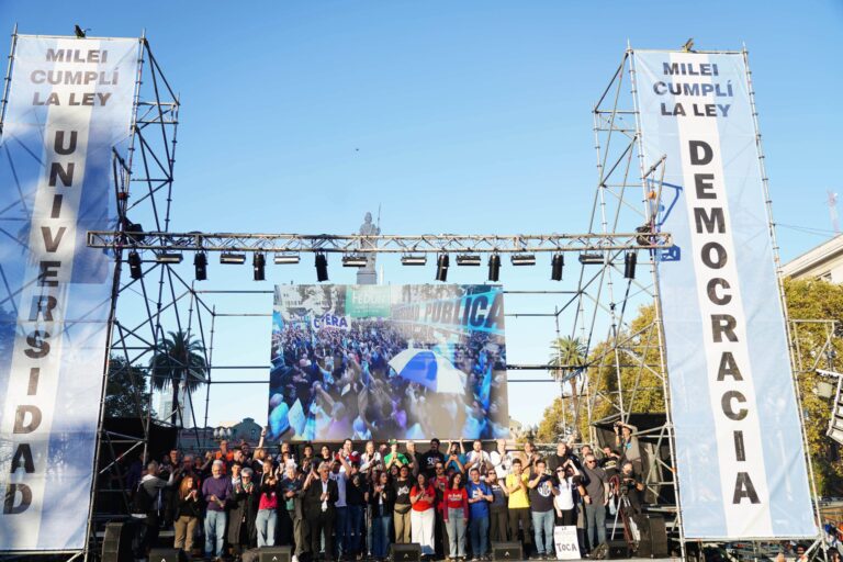 Marcha universitaria en Argentina exige más fondos