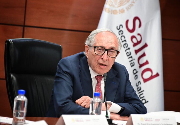 Salud creará más de 5 mil plazas para parteras