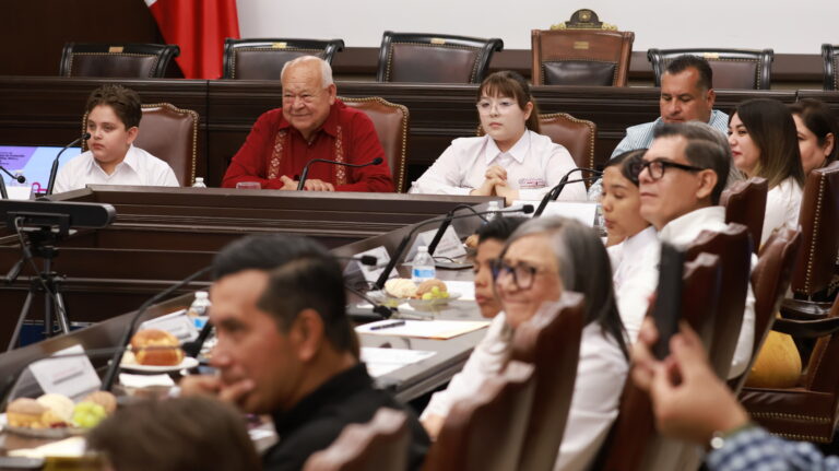 Instalan Gabinete Infantil 2026 en Baja California Sur