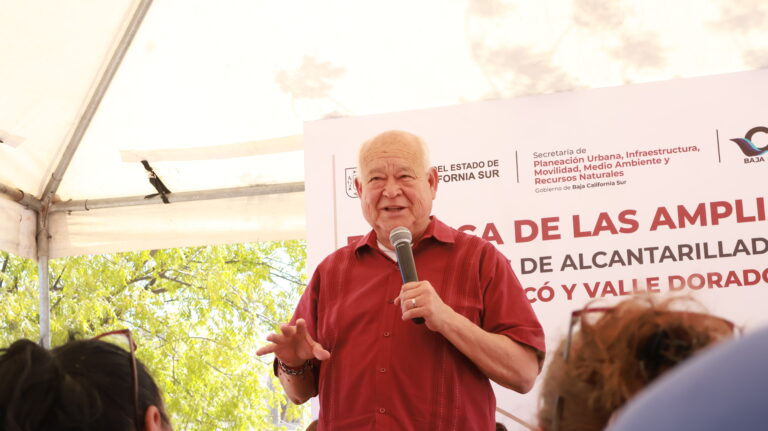 Entregan obras de alcantarillado en La Paz
