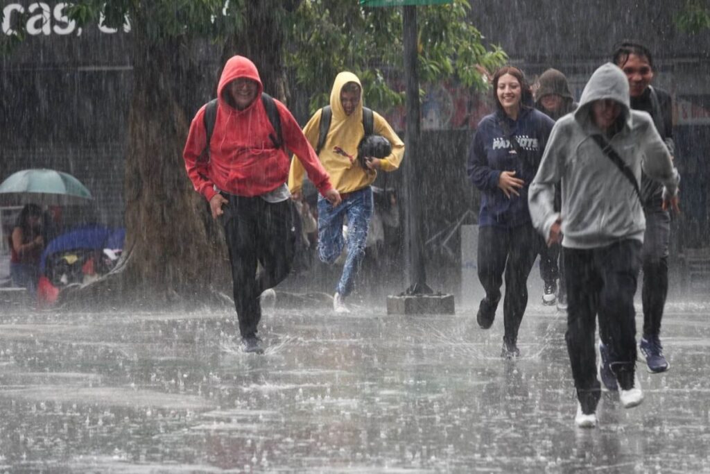 Alertan por lluvias intensas y mar de fondo 1 Alertan por lluvias intensas y mar de fondo
