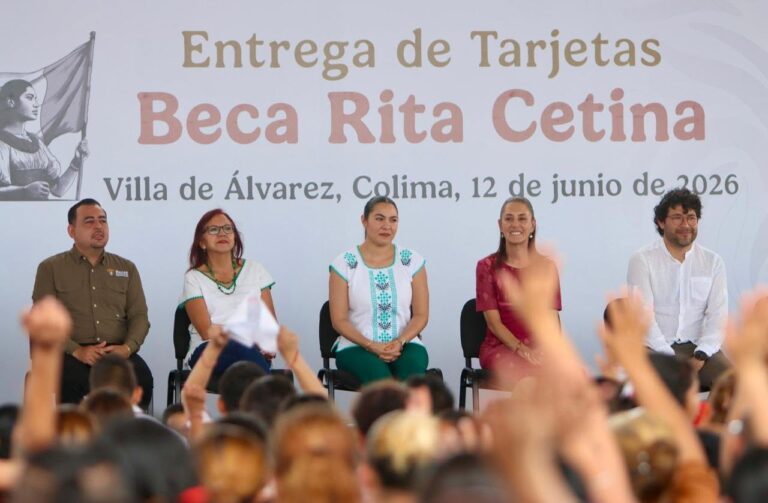 Sheinbaum inicia entrega de becas Rita Cetina