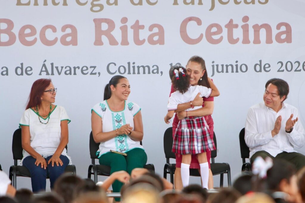 Sheinbaum inicia entrega de becas Rita Cetina 2 Sheinbaum inicia entrega de becas Rita Cetina