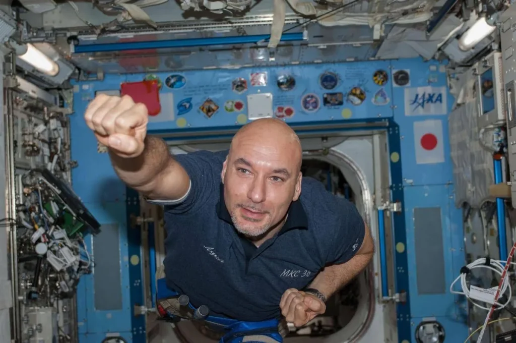 NASA presenta la tripulación de Artemis III rumbo a la Luna 3 NASA presenta la tripulación de Artemis III rumbo a la Luna