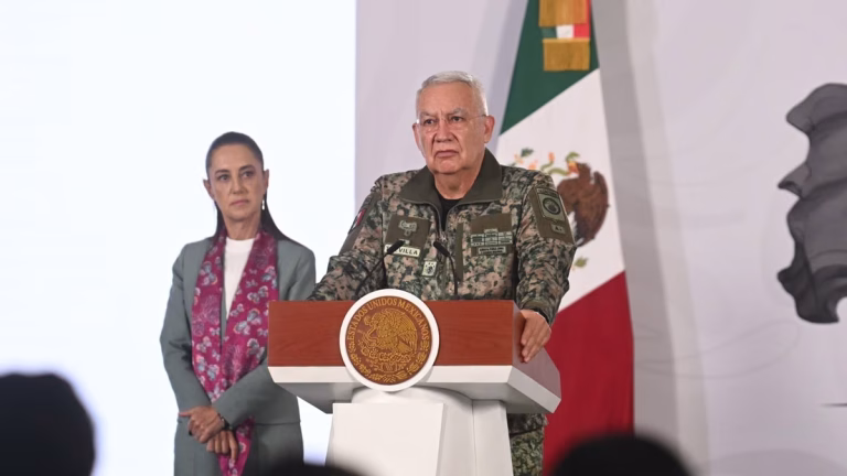 Sedena alista plan para fortalecer Fuerzas Armadas y GN