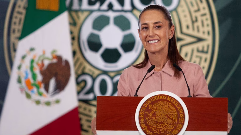Sheinbaum deja en suspenso asistencia al Fan Fest del Zócalo