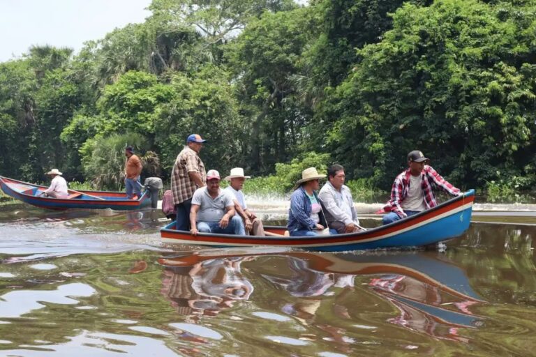 Pescadores alertan por daño ambiental en la Cuenca del Papaloapan