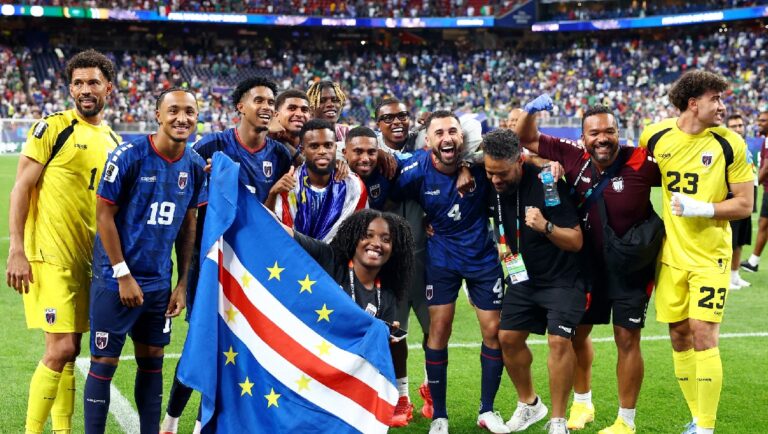 Cabo Verde hace historia y avanza a dieciseisavos