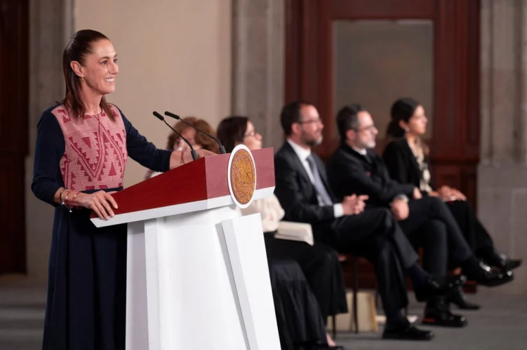 Sheinbaum ve posible acuerdo con maestros por diálogo