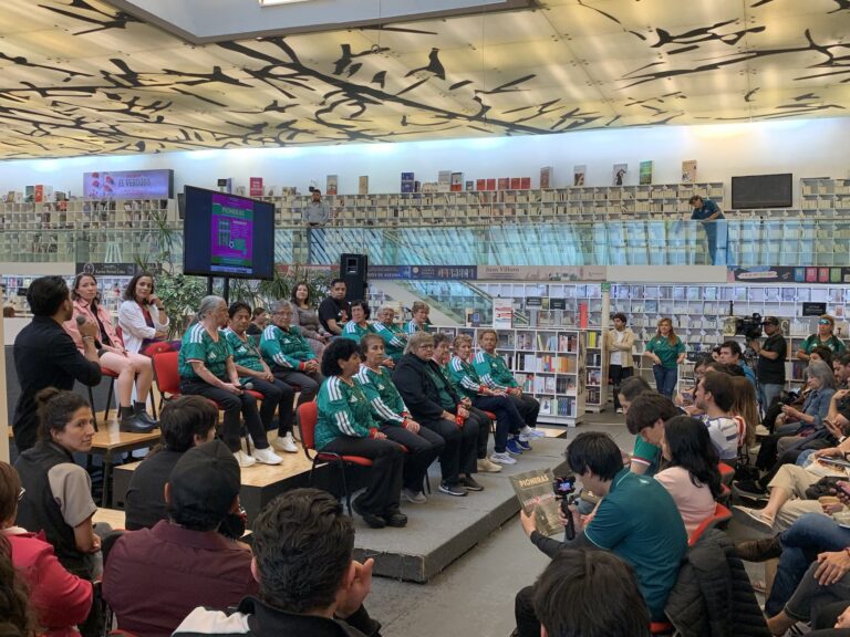 ‘Pioneras’ rescata la historia olvidada del futbol femenil