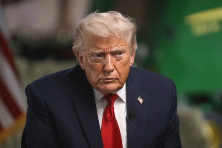 Trump termina entrevista con NBC tras confrontación por elecciones de 2020 y ataque al Capitolio