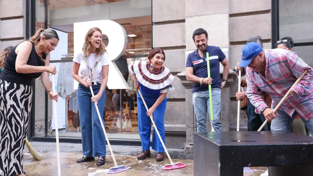 Clara Brugada encabeza tequio en el Centro Histórico 1 Clara Brugada encabeza tequio en el Centro Histórico