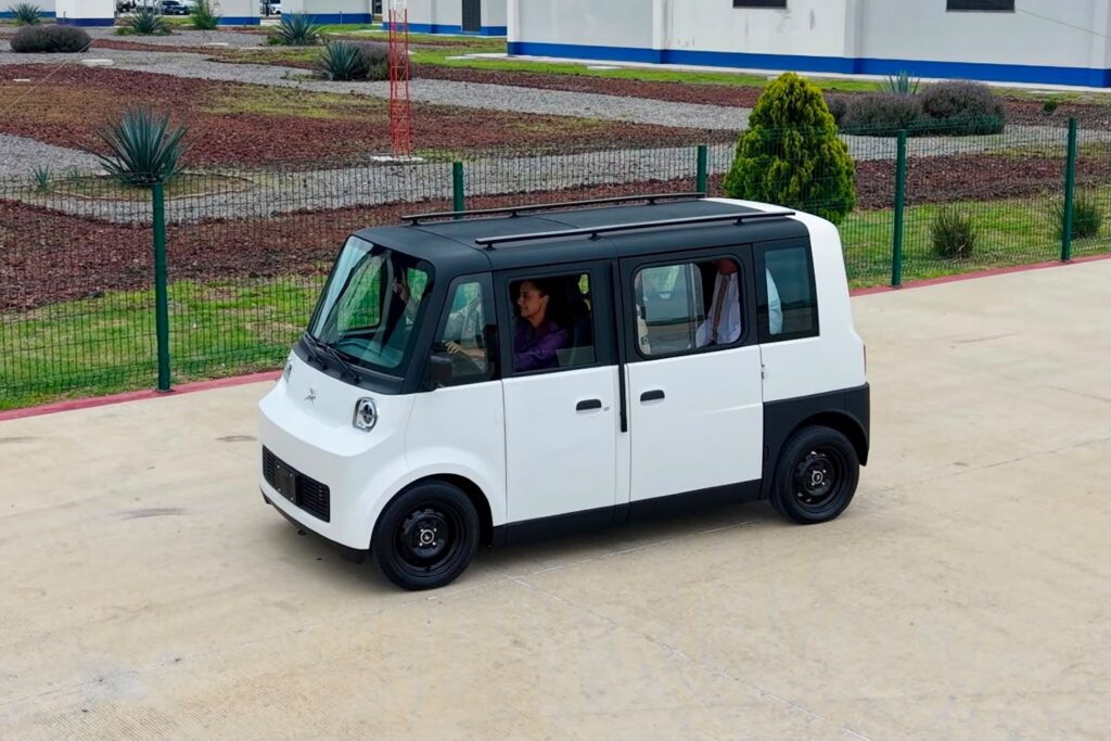 Presentan Olinia 1, el primer auto eléctrico mexicano 3 Presentan Olinia 1, el primer auto eléctrico mexicano